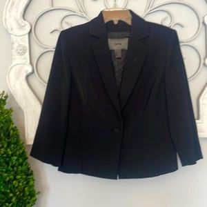 VN Ladies Blazer Black Size 8 3/4 Sleeves